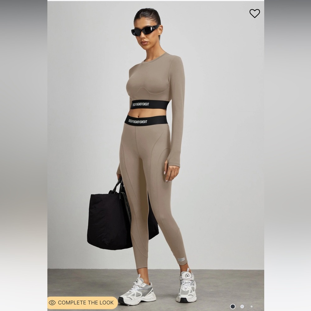 The Giving Movement Tape 24 inch Softskin100 Leggings NWT